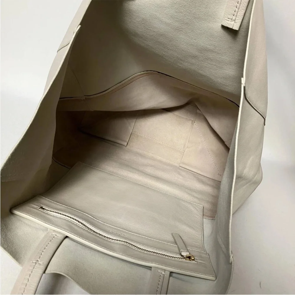 Celine Cream and Tan Leather Tote - Picture 8 of 10
